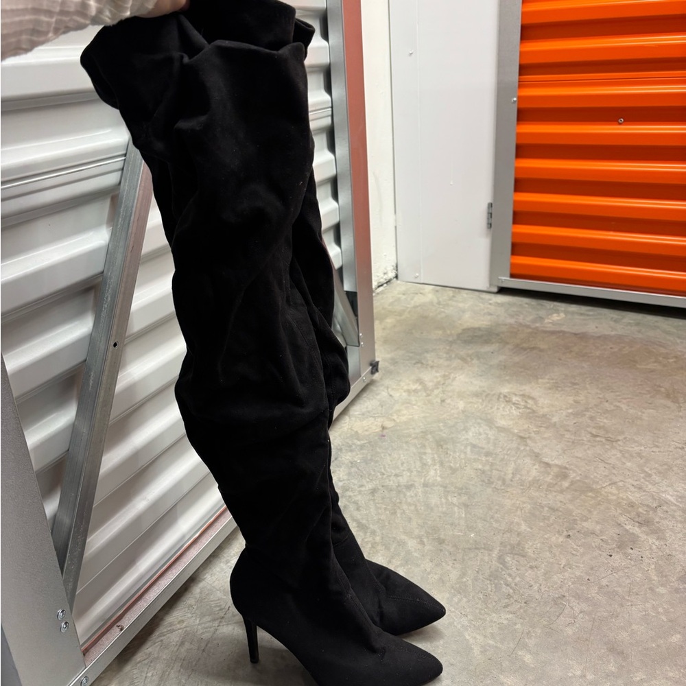 Forever 21 Black Over the Knee Boots Elegant Suede